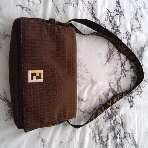 Fendi Handbags - Fendi Roma 1925 purse vintage